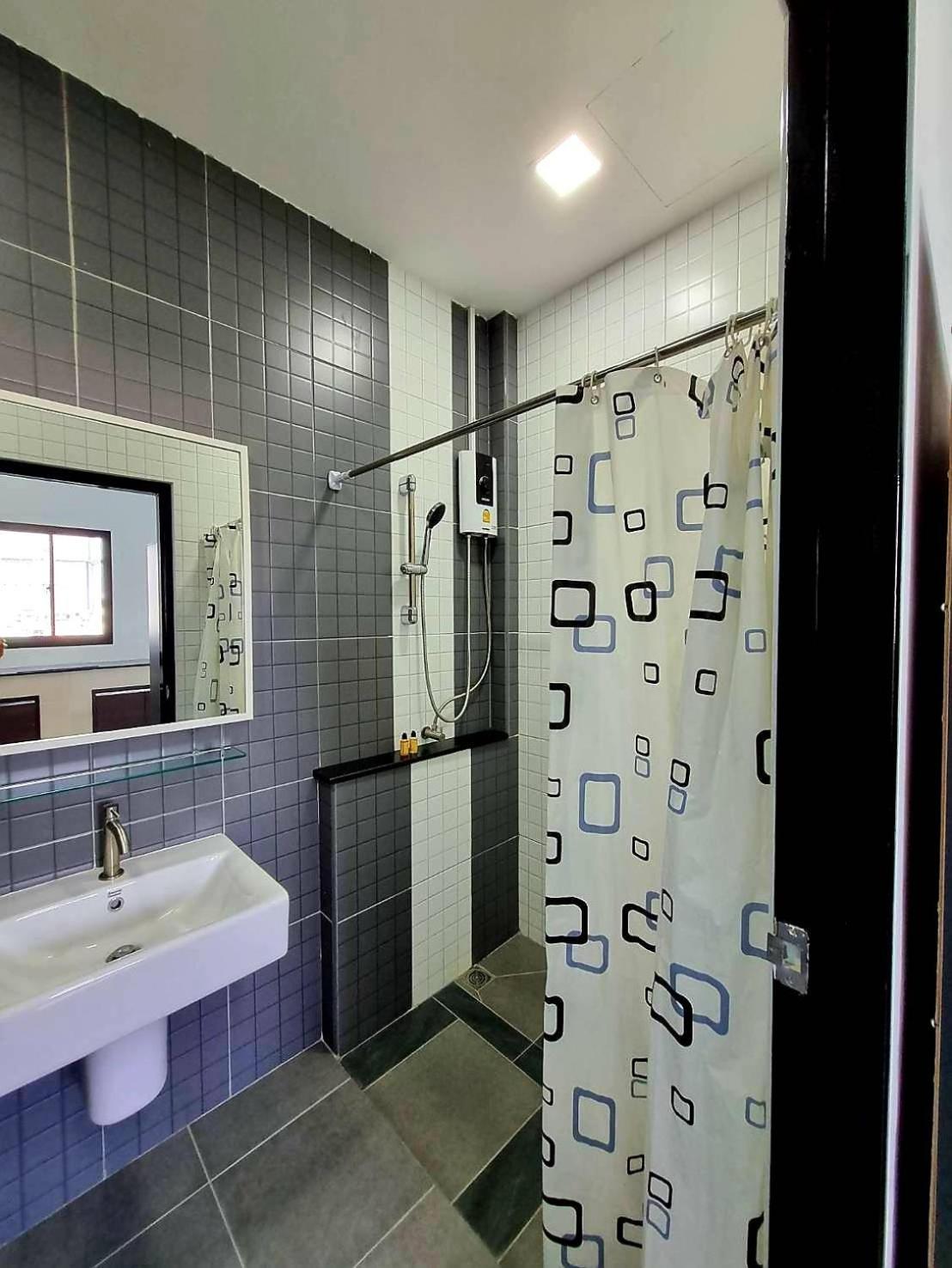 Aqua Residences อควา เรสซิเดนซ์ ห้องพักใหม่ให้เช่า ติดรถไฟฟ้าสถานีวุฒากาศ Бангкок Екстер'єр фото